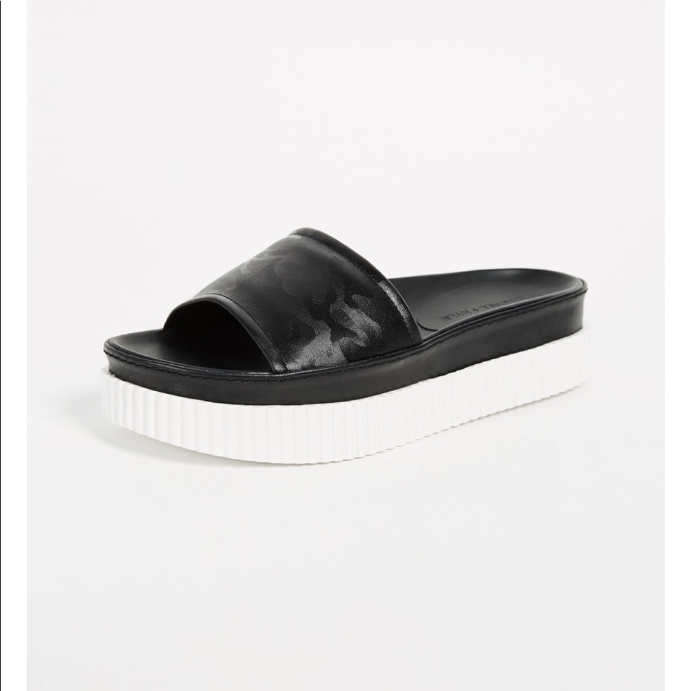KENDALL AND KYLIE BLACK CAMO PLATFORM SANDAL 7.5